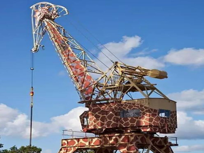 A Giraffe Version Of Crane